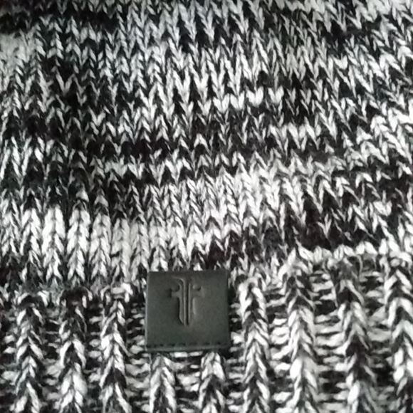 Frye Beanie and Card Case Set - Picture 2 of 8